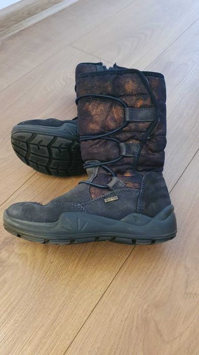 Vand cizme de fete marca Gore-tex de fete