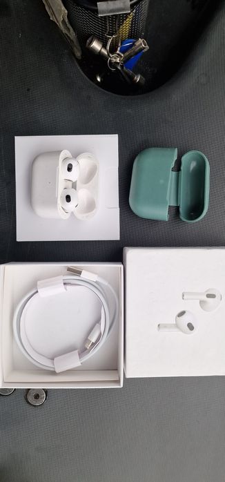 De vânzare căști wireless