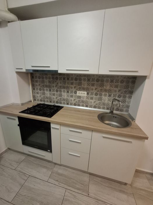 Inchiriez apartament cu 2 camere in zona Cartierului Latin
