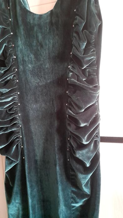 Платье  вечернее велюровое  недорого