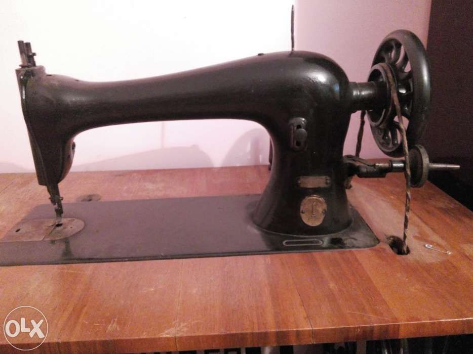 Vand masina de cusut SINGER seria 16K33