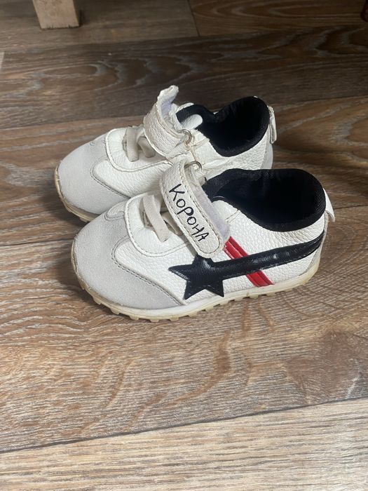 Продам,  кроссовки, сандали   для мальчика и девочки