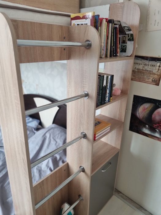 Детско легло с бюро + матрак