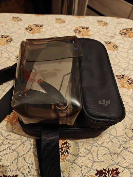 продам или обменяю дрон DJI MINI 2 SE