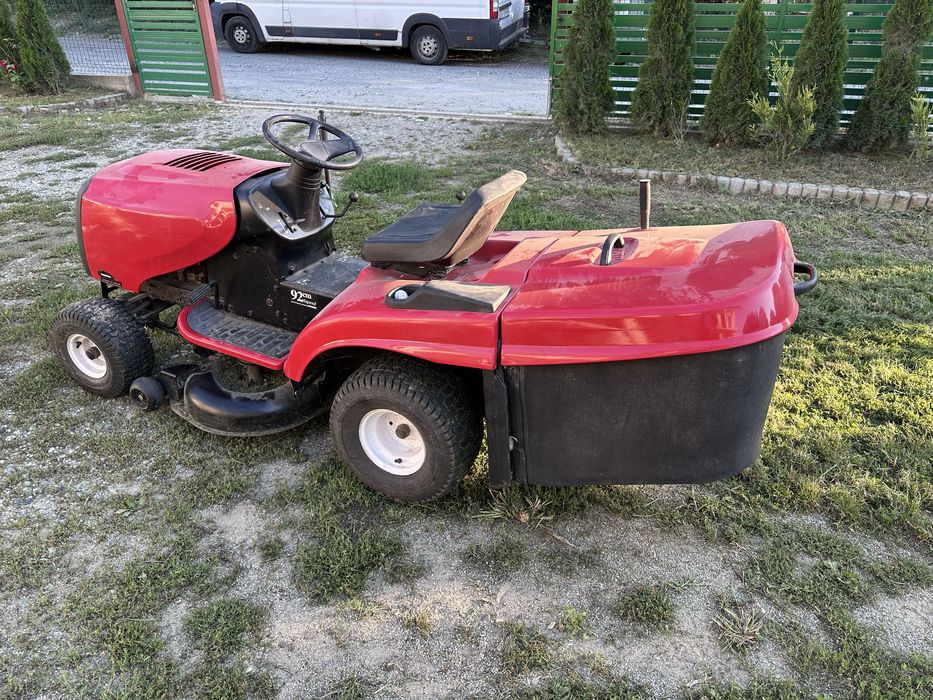 Tractoras de tuns gazon