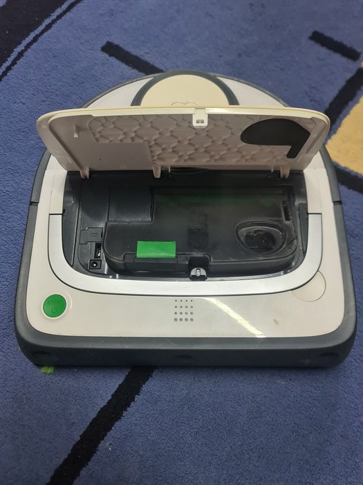 Aspirator robot Kobold VR200