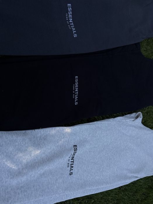 Pantaloni essentials