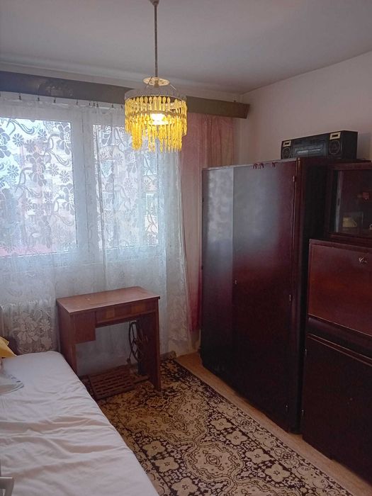 Proprietar vand apartament 3 camere Vlaicu