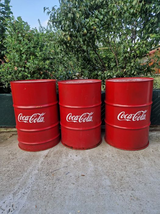 Butoaie metalice Coca-Cola