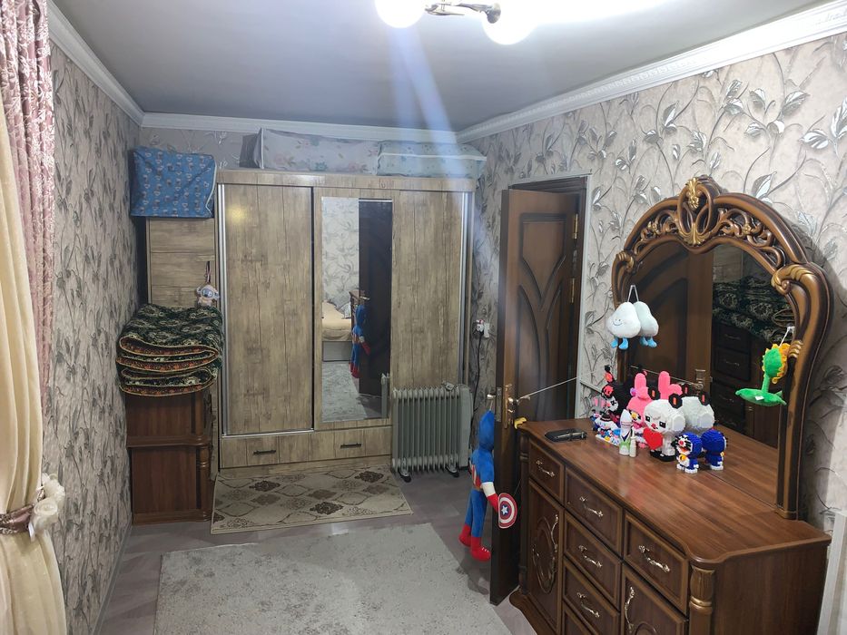 Центрдан дом сотилади!! 2 xona Kirpichniyda tabakadan sal otib