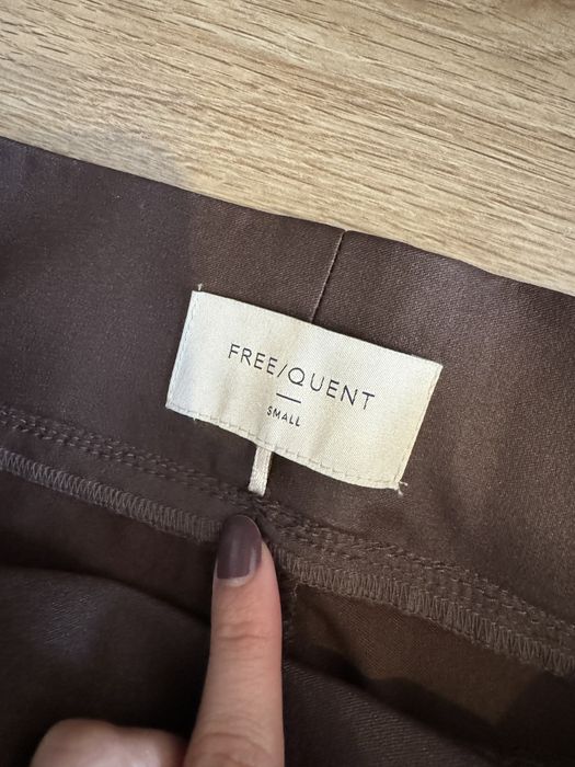 Vand pantaloni maro S~M