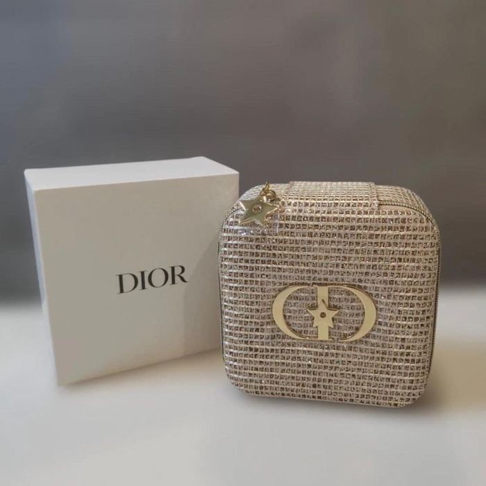 Чанти златни Dior