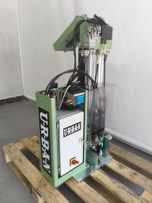 Двуглава автоматична винтонавивна машина URBAN DS 4000E-Германия