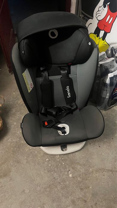 Scaun de masina cu isofix