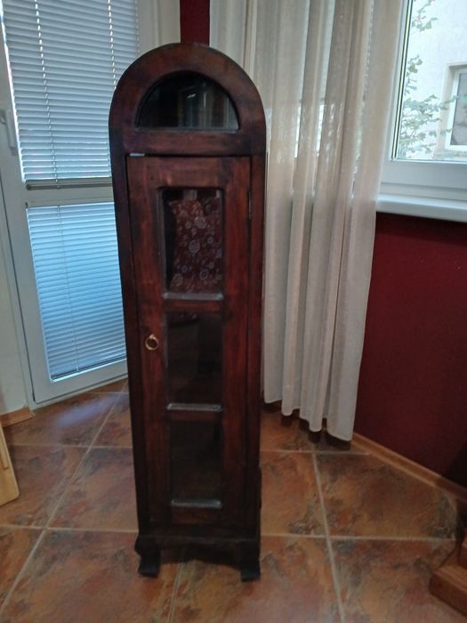 Витрина от дърво, произведена в Тайлан абсолютно запазена,