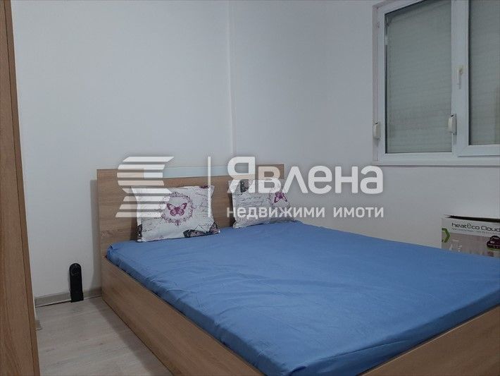 Продава се Тристаен апартамент в Ямбол, Георги Бенковски - 78 кв.м за 654 €/кв.м - Снимка #8