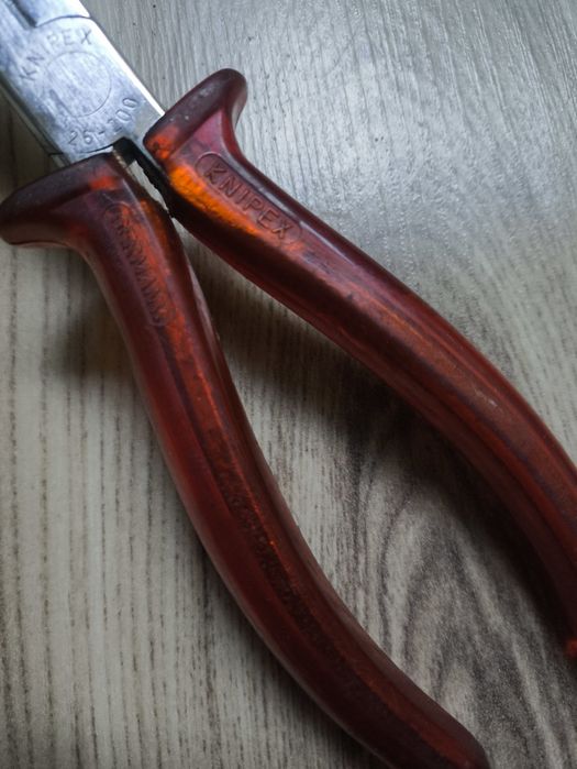 Клещи Knipex 26-200 с резачка хромирани 200 mm