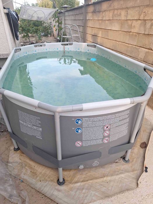 Басейн с мет. конструкция, 305x200x84см.,  с помпа, Bestway 5614A