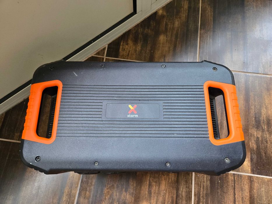 Xtorm XP1300 Преносима захранваща станция 1300 вата 392000 mAh