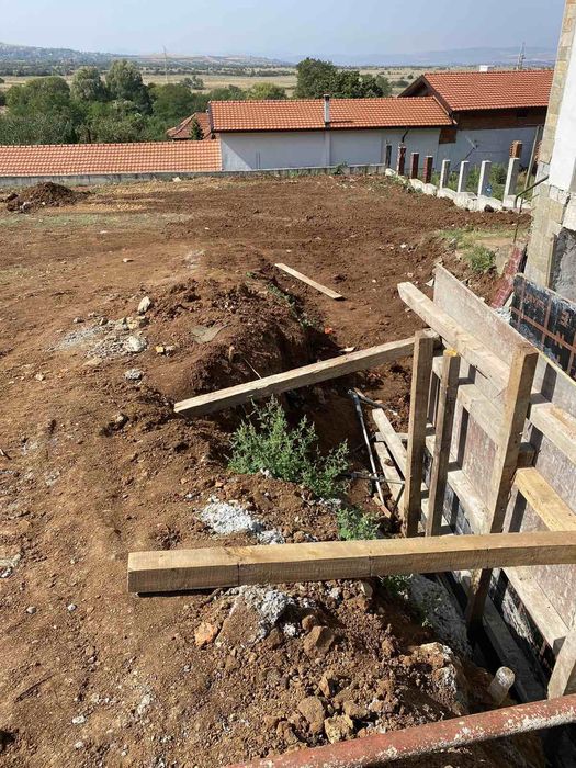 Услуги с комбиниран и мини багер