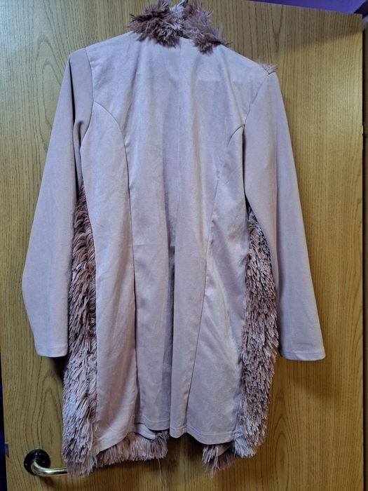 Vand o gecuta cu blanita