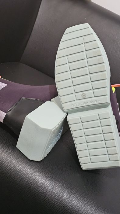 2 perechi Ghete Unired Nude. Stil moon/snow boots