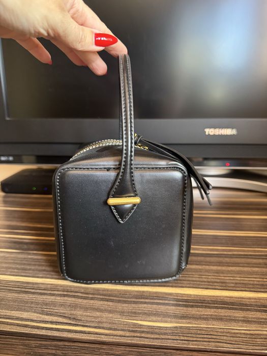 Чанти и обувки zara и hm