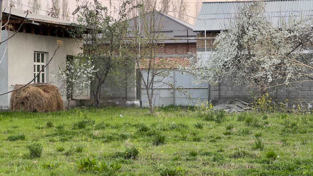 Учаска сотилади!  8 сотих. Аввалда