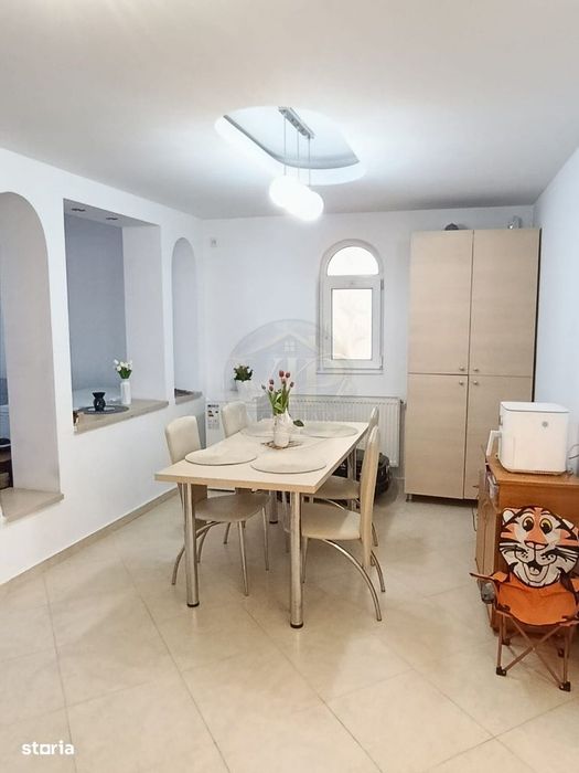 Apartament cu 3 camere,bloc nou, decomandat,105 mp utili,Centru