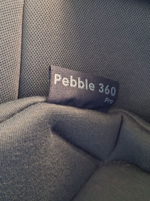 Scoică auto Maxi-Cosi Pebble 360 Pro, 40–60 cm, stare foarte bună