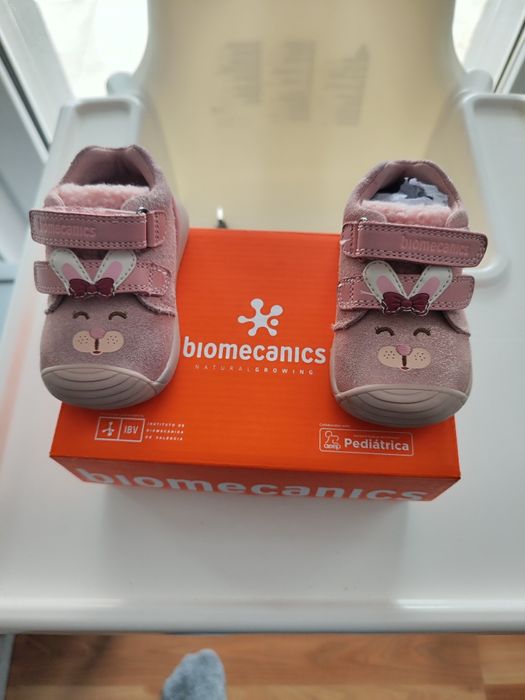 Pantofi bebeluși biomecanics