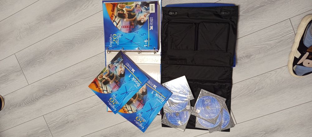 Mapa cd și carte limba engleza