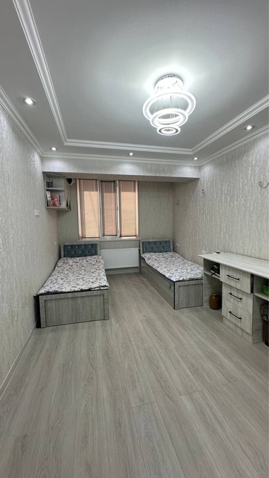 Срочна 3 хоналик квартира сотилади