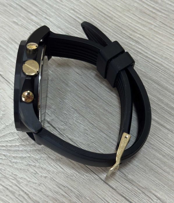 Мъжки часовник  Armani EXCHANGE с черно покритие  - AX7105