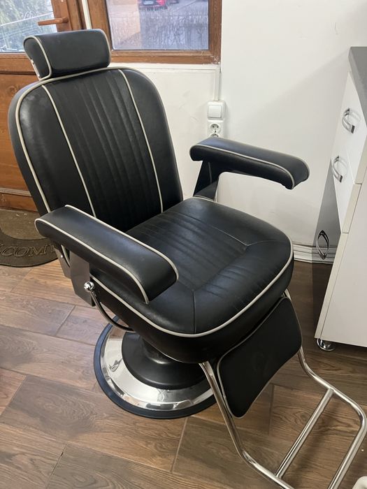 Scaun frizerie ca nou