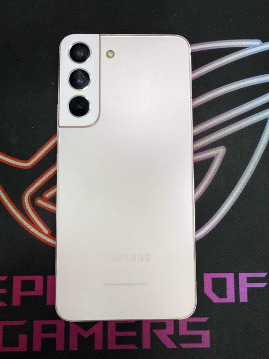 Samsung S22 8/256