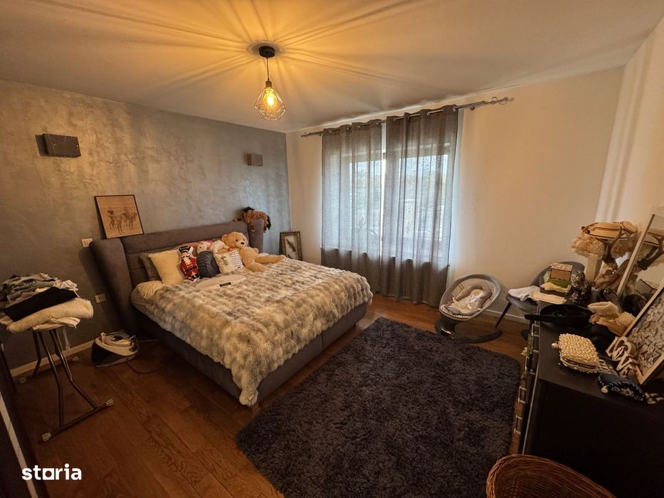Casa cu 3 dormitoare, Living , Bucatarie, Dining, Caraseu, 15 Km de Sa