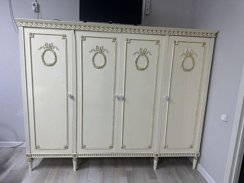 Спальный горнитур