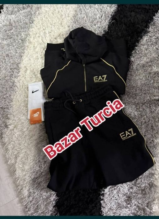 Pe stoc trening dama A R M A N I mărimea S M