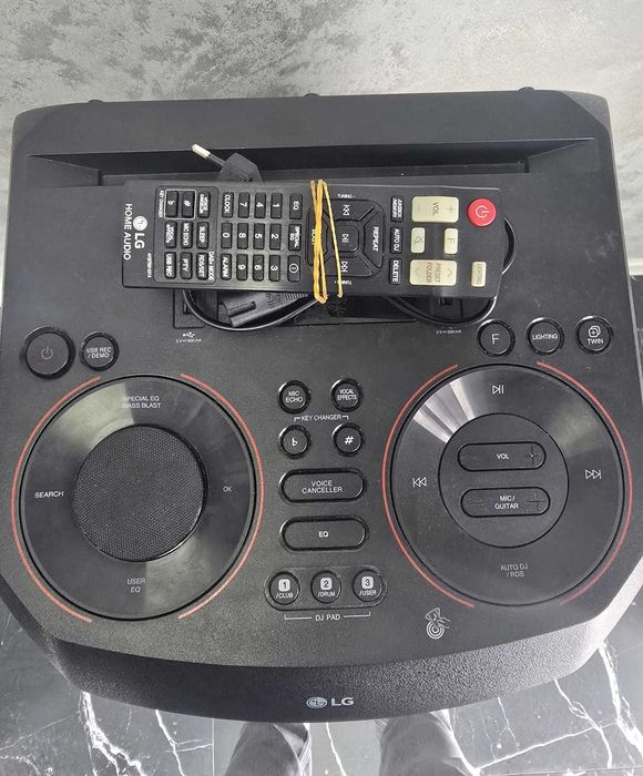 BOXA LG XBOOM RNC9, Bluetooth, FM, Karaoke, Bmg Amanet 101428