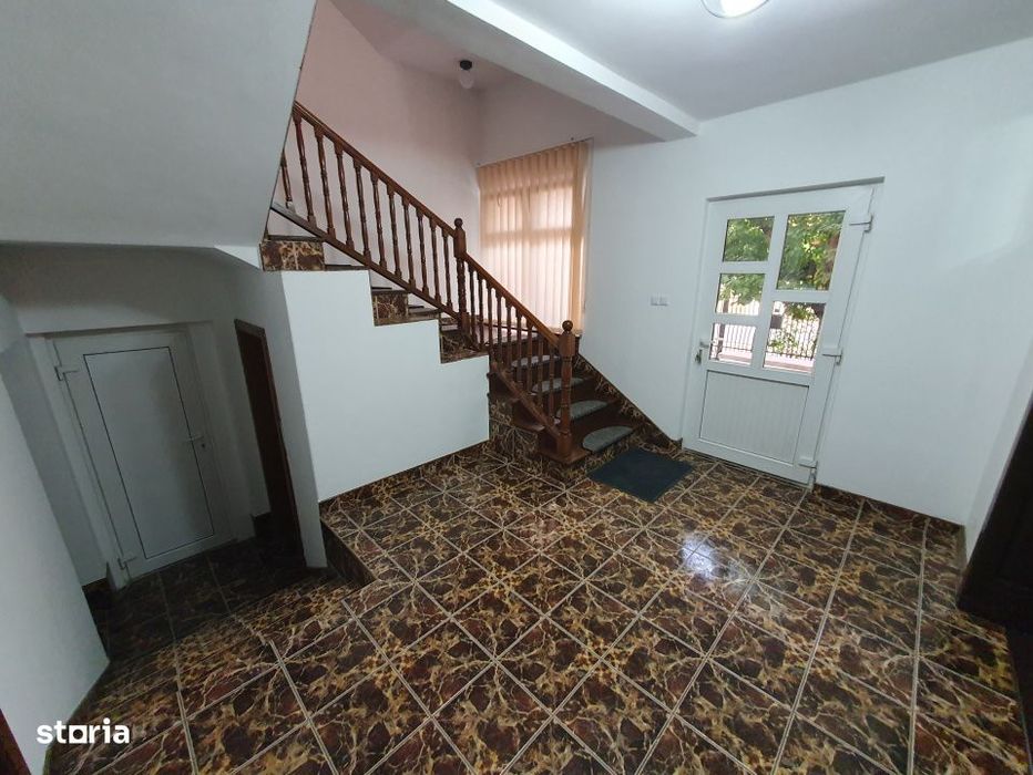 Casa de inchiriat 5 camere, ideal pentru birouri, zona Brancoveanu
