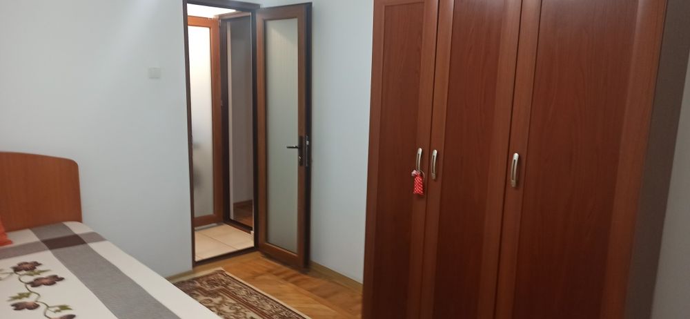 Inchiriez apartament 2 camere