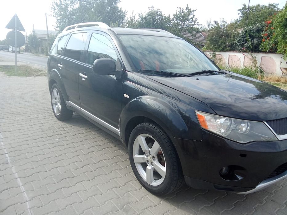 mithubisi outlander an 2007 motor 2000 cutie manuala 6 trepte 7 locuri 4x4 din buton
