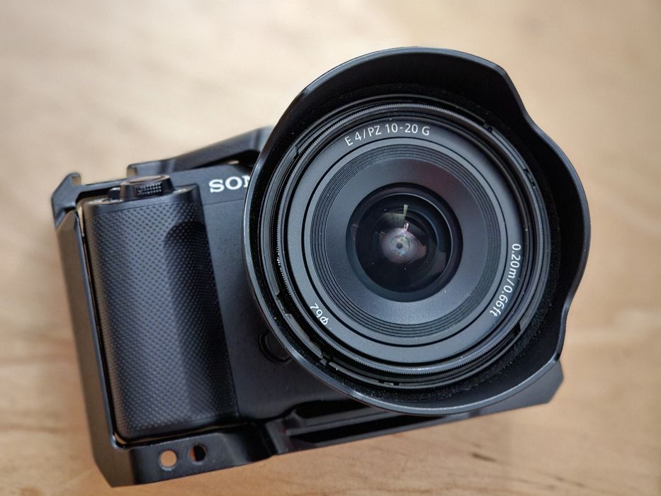 Vand Sony ZV-E1 cu/fara obiectiv 10-20mm PZ F4 constant, seria G