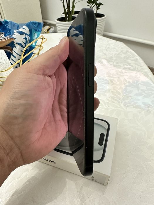 iPhone15 б/у в оригинале