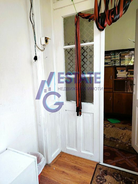 Продава се Къща в Карнобат - 68 кв.м за 809 €/кв.м - Снимка #1