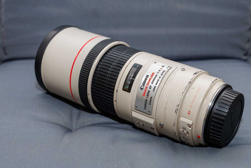 De vanzare obiectiv Canon EF 300mm f/4 L IS USM