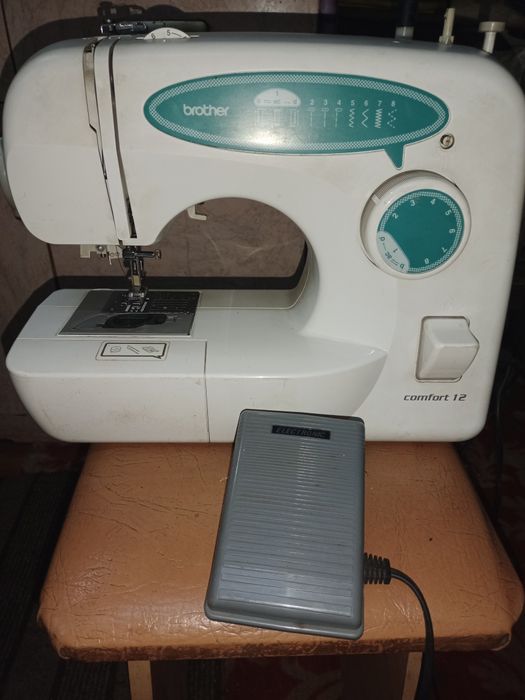 Швейная машинка электрическая , девять видов шва