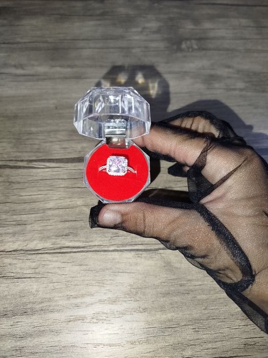 KUMUSH UZUK (Серебряное кольцо) proba:925 (проба 925) 
razmer: 17,5
(r