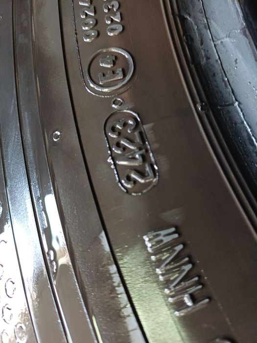 Гуми 235/65/16С Континентал